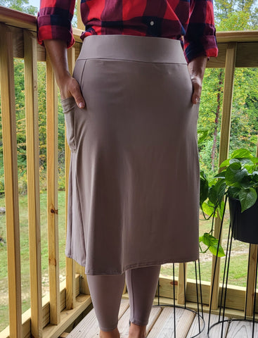 Size Small Beige A-line Side Pocket Athletic Skirt with Built-in Leggings Athlesiure Fabric
