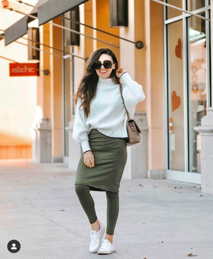 Plus Size Olive Green Pencil Style Athletic Skirt with Built-in Leggings