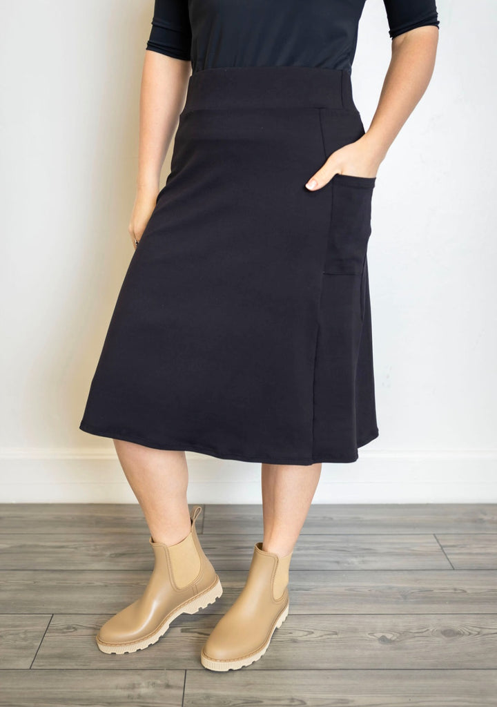 Side Pocket A-line Style Athletic Skirt in Black (SKIRT ONLY)